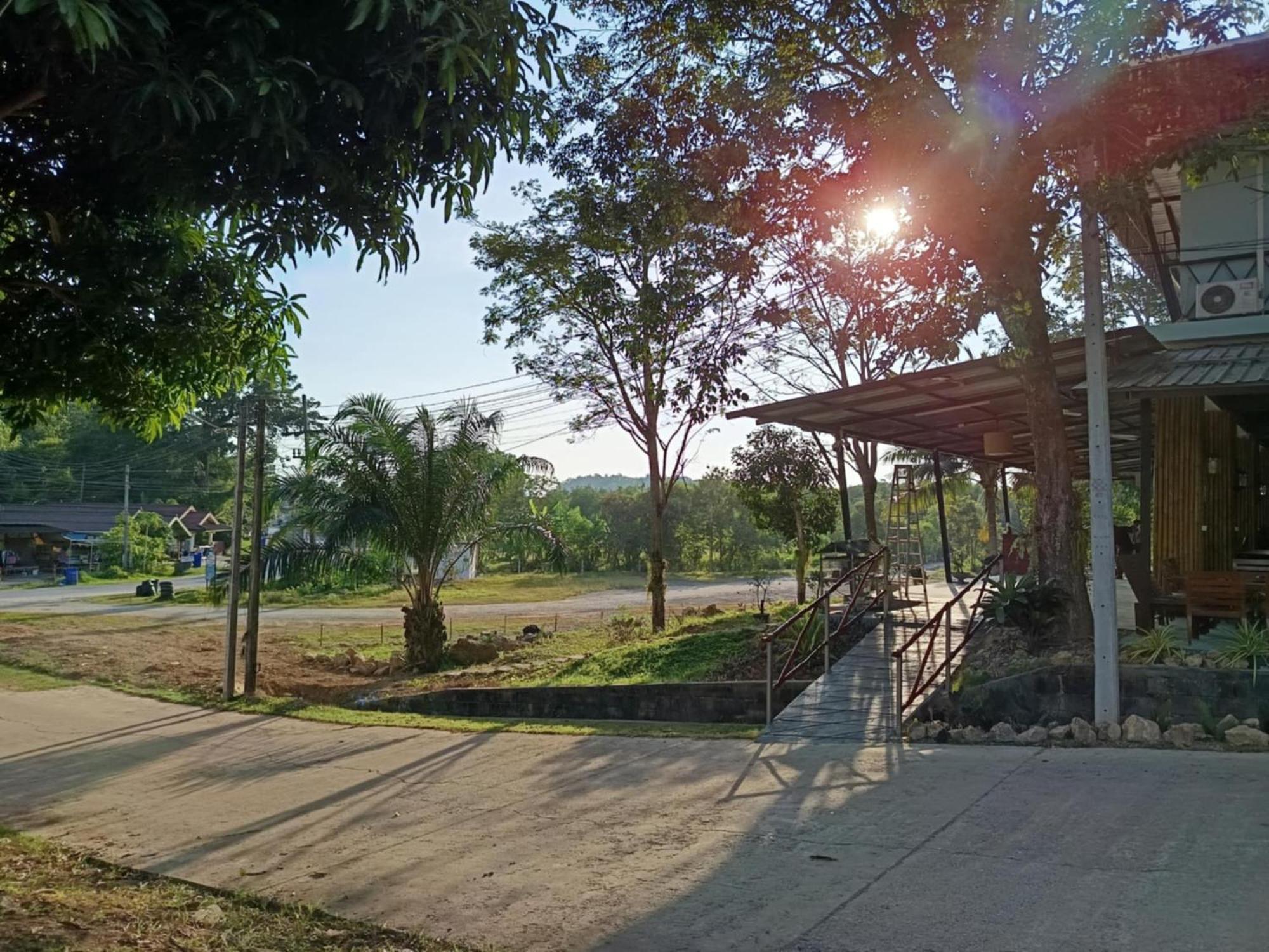Green Gen Hotel, Mueang Phuket Ban Lo Ti Pa Εξωτερικό φωτογραφία
